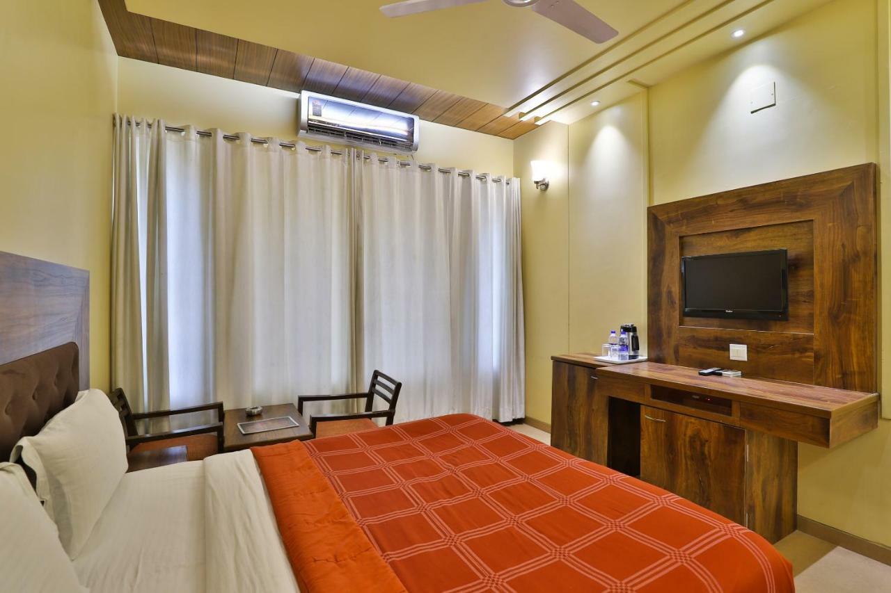 Palette - Hotel Ocean Inn Daman Zewnętrze zdjęcie