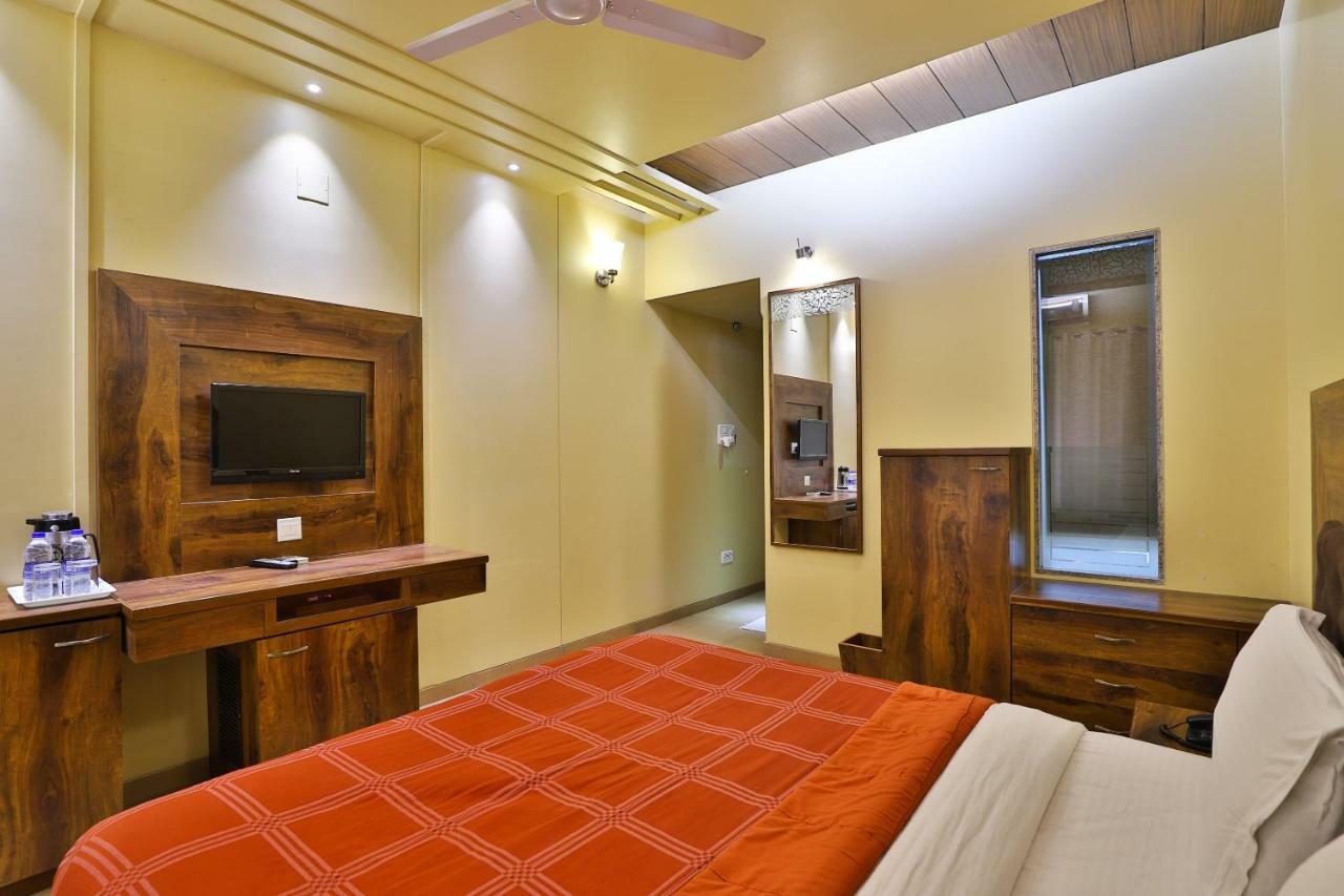 Palette - Hotel Ocean Inn Daman Zewnętrze zdjęcie